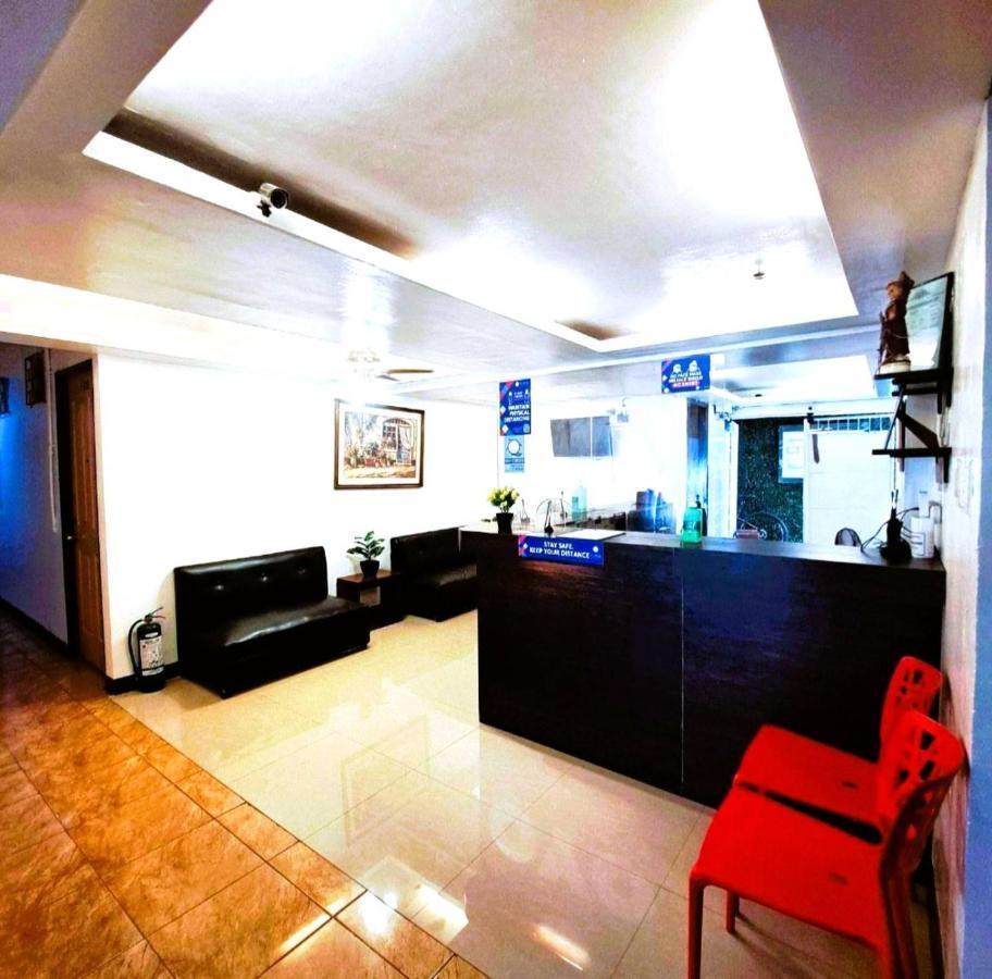 Makati Poblacion Hotel Mandaluyong Exterior photo